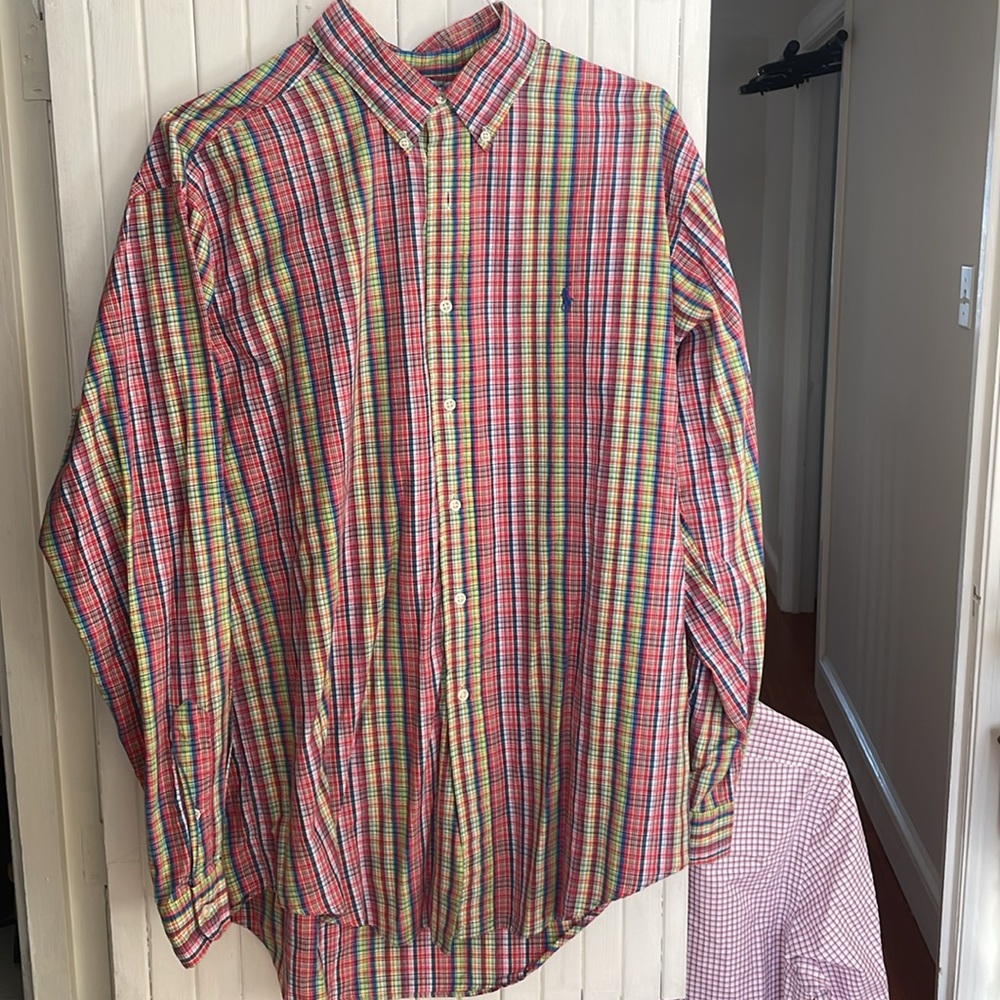 Button down - Picture 2 of 4